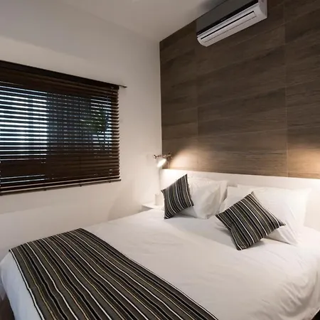 Apartment Modern Gem Opposite Mercury Towers 201